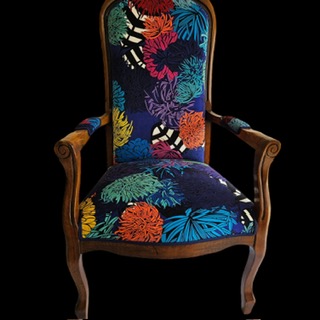 Comment reconnaître un fauteuil Voltaire ? Histoire, caractéristiques et style